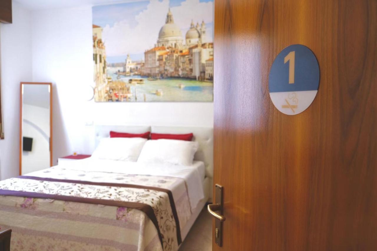 Sognareavenezia 14 Apartment Mestre Room photo